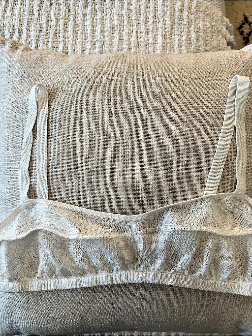 Helsa White Camisole Size Medium Like New